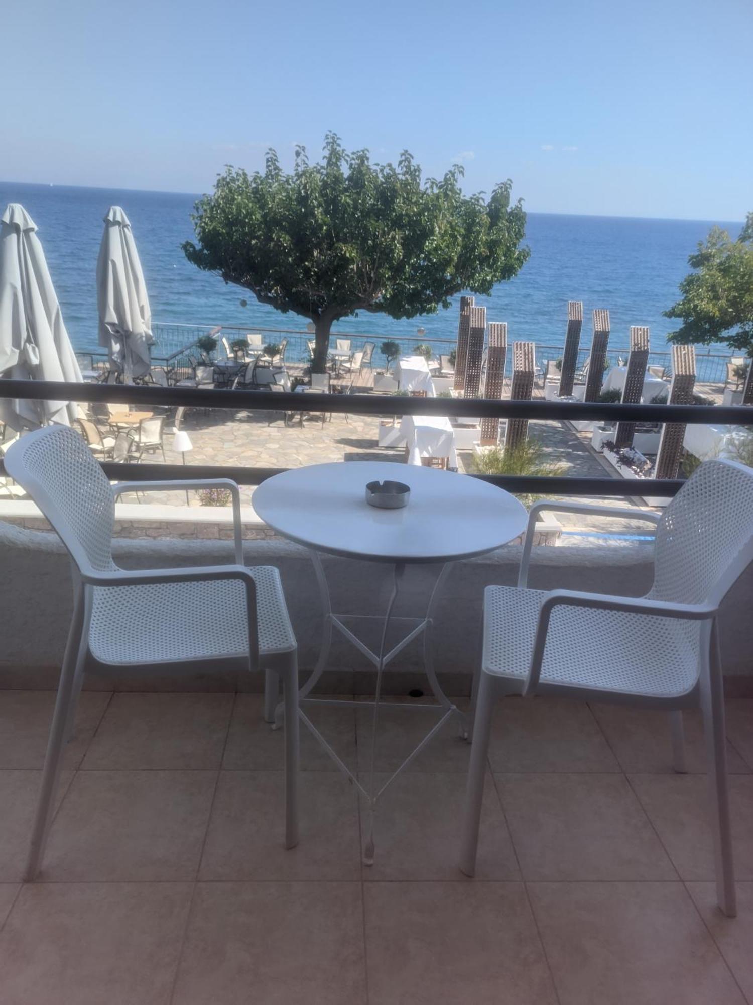 Romanza Rooms Poulithra Exterior photo