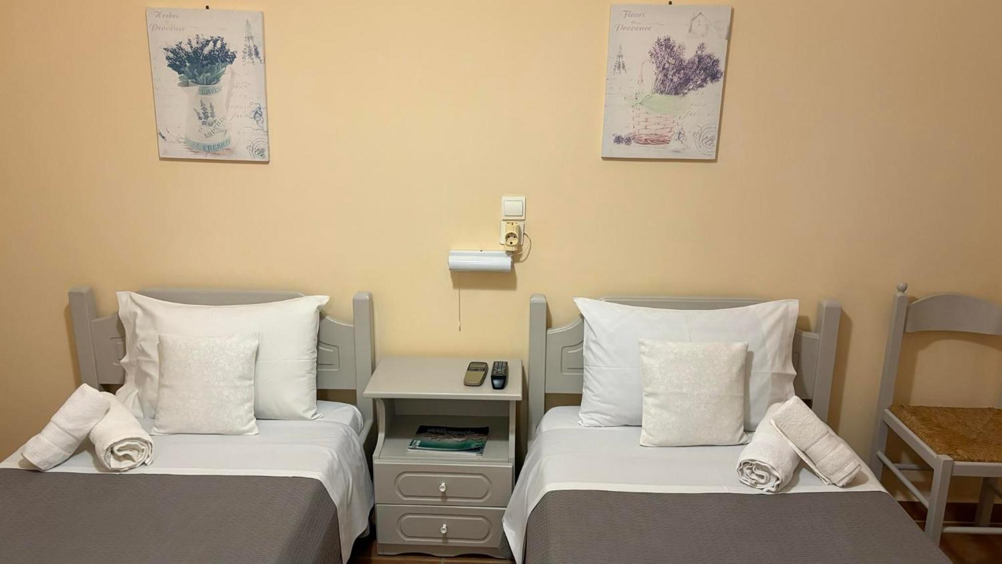 Romanza Rooms Poulithra Exterior photo