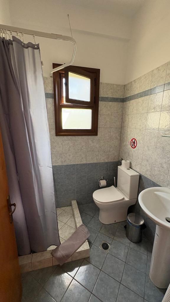 Romanza Rooms Poulithra Exterior photo